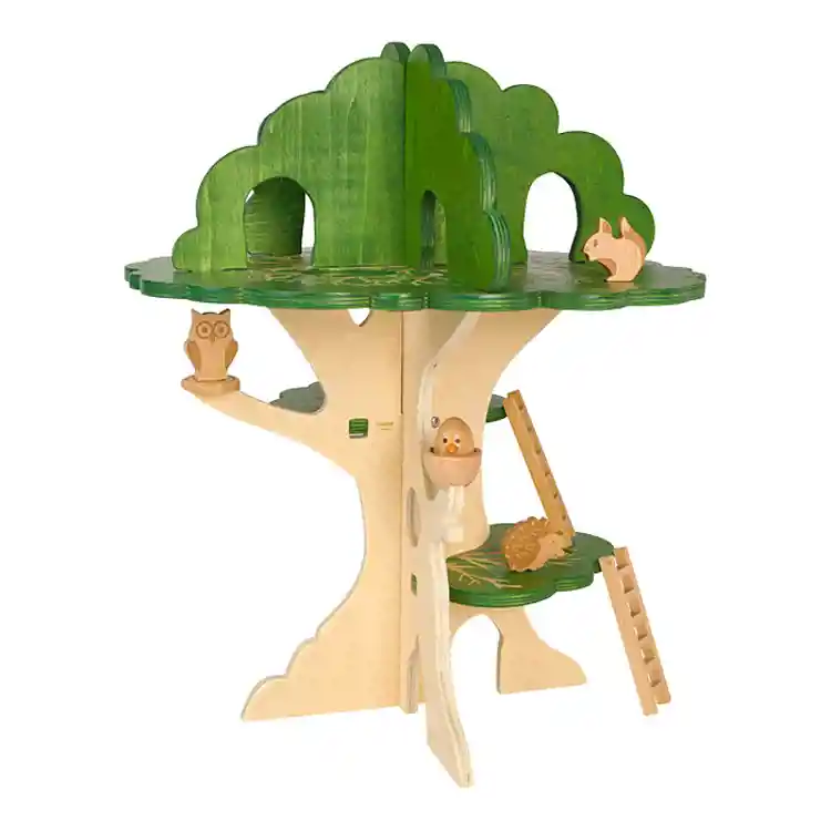 Woodland Trail Treehouse