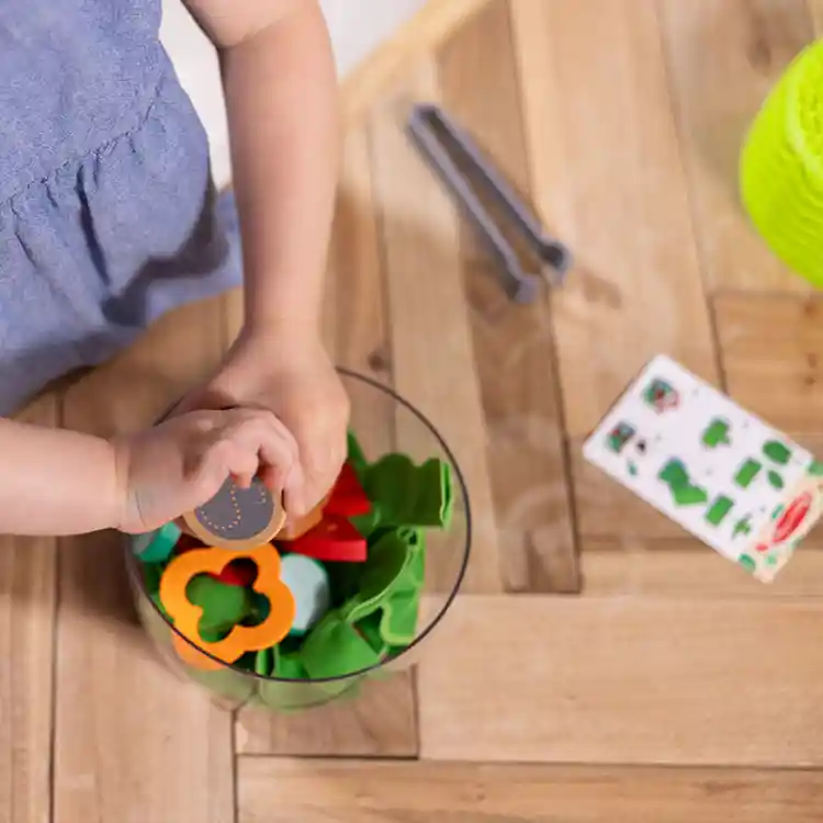 Melissa & Doug Salad Spinner