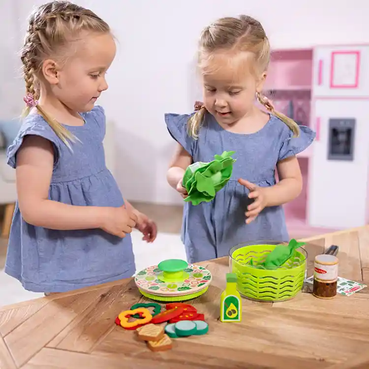 Melissa & Doug Salad Spinner